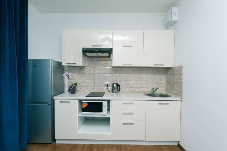 Cozy Apartment on Gmyri 12b near metro Poznyaki Kiev Dış mekan fotoğraf